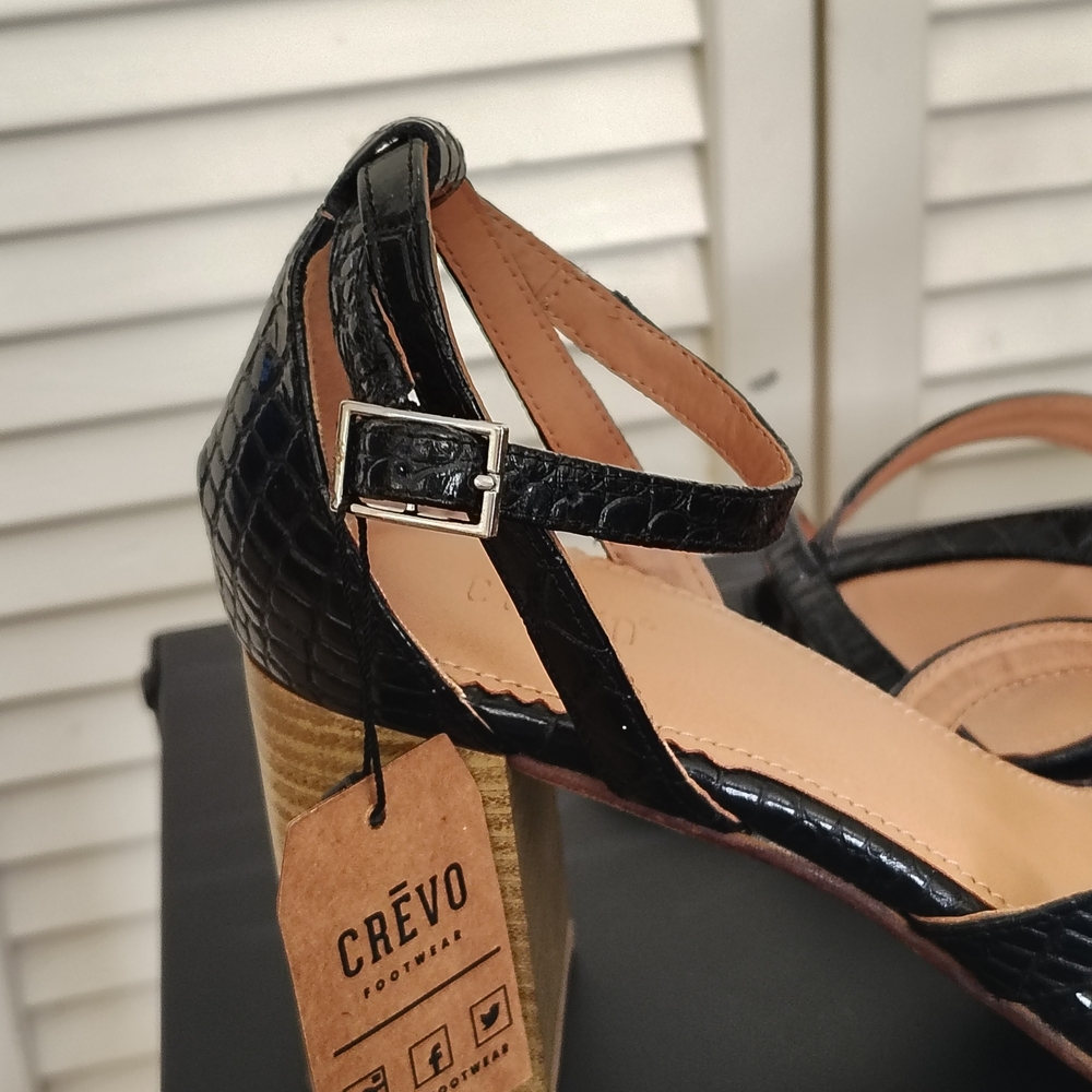 NWT Crevo Black Croc-Embossed Strappy Block Heel Sandals Size 9.5 - Picture 8 of 15